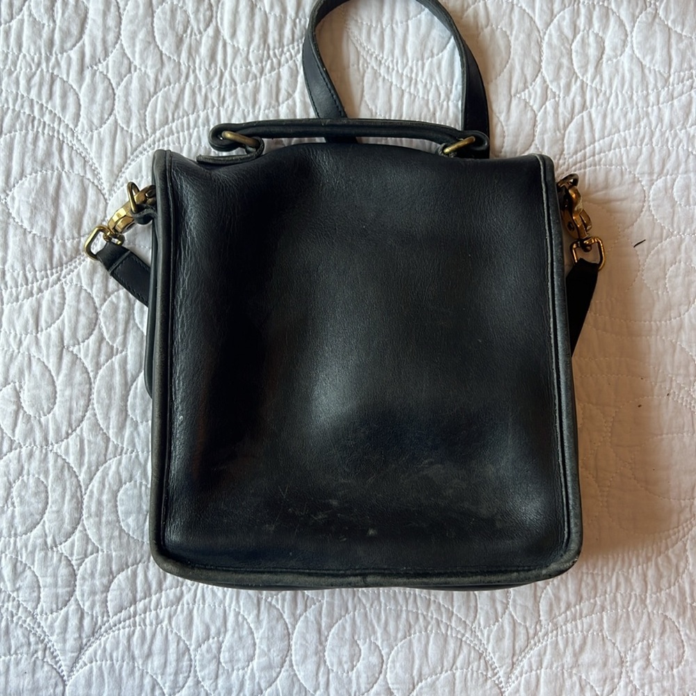 Vintage Coach Station Willis Glovetanned cowhide Leather. Made in 2005 in USA. - Picture 5 of 6